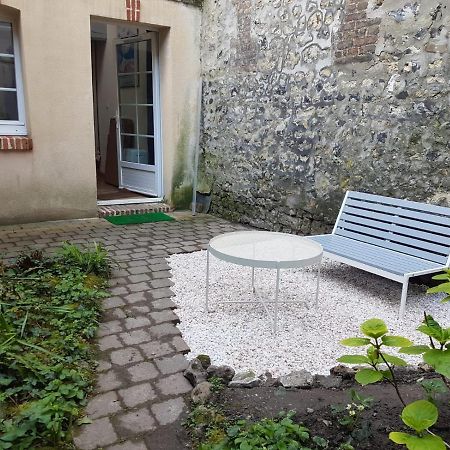 La Cabane Du Petit Matelot Honfleur Bagian luar foto