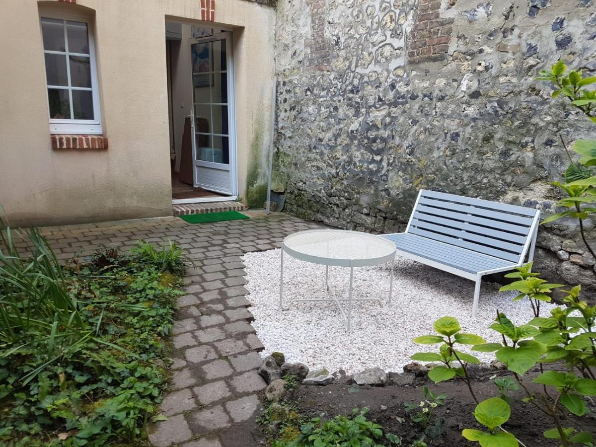 La Cabane Du Petit Matelot Honfleur Bagian luar foto